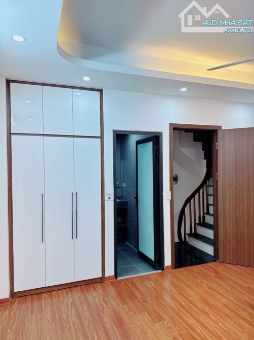 Cần Bán nhà Trương Định : NHÀ MỚI FULL NỘI THẤT Ở NGAY - GẦN Ô TÔ - MẶT TIỀN QUYỀN LỰC - 4