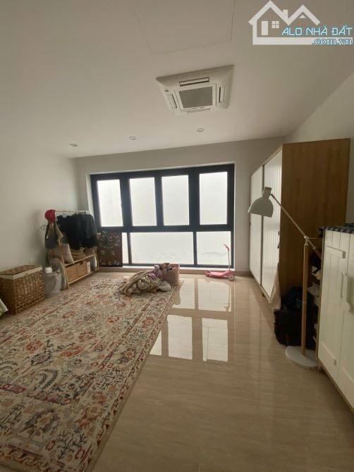 Cho thuê nhà KĐT Hoàng Thành Mỗ Lao. DT 120m2, 5 tầng, thang máy, ĐH âm trần. Ô tô đỗ cửa - 4