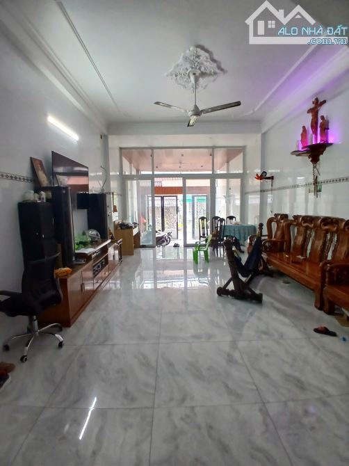 Diện tích khủng hiếm có! Nhà MTKD Lê Quang Sung, P. 5 Quận 6 (4.6x25m) 4 tầng chỉ 13.5 tỷ - 4