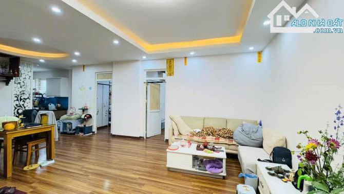 CĂN HỘ CT5 VĂN KHÊ HÀ ĐÔNG LÔ GÓC 3 NGỦ 2 BAN CÔNG FULL NỘI THẤT TUYỆT ĐẸP 110m 4,5 TỶ - 4