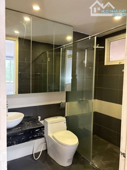 Cho thuê căn hộ toà E1 Ciputra, Tây hồ, Hà Nội, 153m2, 4pn, đủ đồ đẹp, 22 triệu/tháng - 5