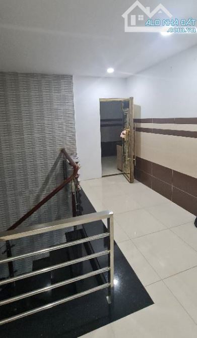 CĂN HỘ CAO CẤP KDC LÝ CHIÊU HOÀNG KỀ QUẬN 6 - 6 TẦNG 30 PHÒNG - 160M2 - 8X20 - CHỈ 17 TỶ - 5