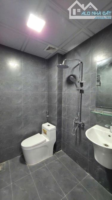 NHÀ ĐẸP CỔ NHUẾ - NGÕ THÔNG - Ô TÔ VÀO NHÀ - 36M2, 6 TẦNG, MT 3,5M - 8,2 TỶ - 5