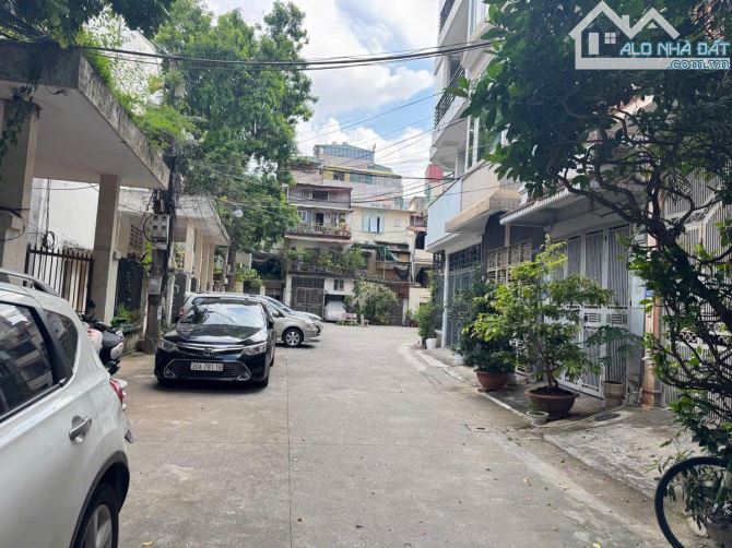LA THÀNH - ĐỐNG ĐA - TT BỘ TÀI CHÍNH - 3 MẶT THOÁNG - GARA Ô TÔ - FULL NỘI THẤT - 18.8 TỶ - 5