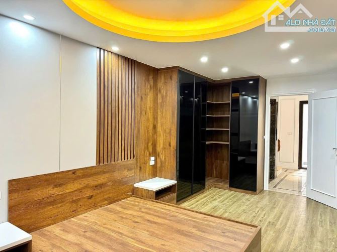NGAY NGÃ TƯ VỌNG  - 70M2 - 7 TẦNG THÁNG MÁY - NHÀ MỚI - 3 BƯỚC RA PHỐ - TẶNG FULL NỘI THẤT - 5