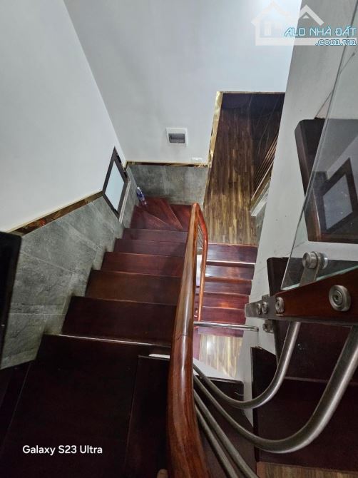 SIÊU PHẨM NGUYỄN CHÍ THANH PHÂN LÔ Ô TÔ TRÁNH 45m2  6 tầng (MT)4.1m giá 16,9 tỷ - 5