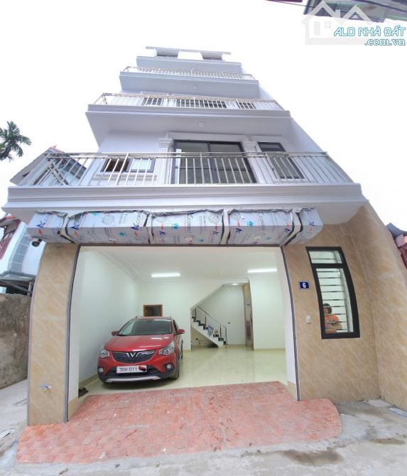 🚗 BÁN NHÀ LÔ GÓC LỆ MẬT – Ô TÔ TRÁNH – SỔ VUÔNG – GIÁ chưa 9 TỶ - 6