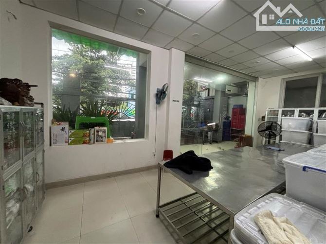 MẶT TIỀN VILLA KINH DOANH ĐA NGÀNH NGHỀ- KHU PHÂN LÔ ĐÒNG BỘ- 250M2- 21 TỎI - 6