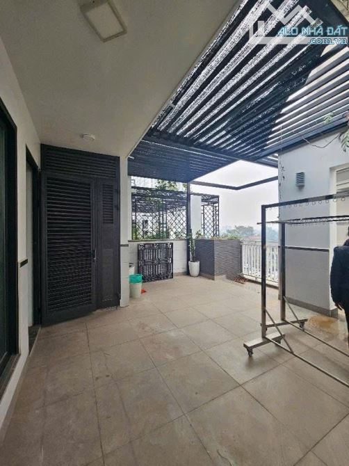 BIỆT THỰ KHU VIP- THANG MÁY-MẶT TIỀN KHỦNG-KINH DOANH ĐỈNH - NỘI THẤT XỊN - 6