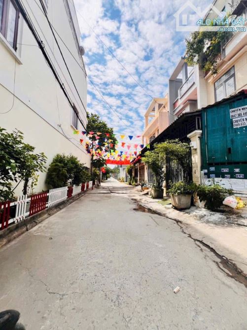 Nhà 2 tầng đường THẠNH LỘC 19, phường THẠNH LỘC, Q12, DT 60m2(4mx15m) hẻm ô tô,💲5.25 tỷ - 7