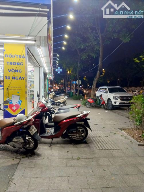 Siêu phẩm mặt phố Hoàng Văn Thái có mặt ngõ sau ô tô tránh 8 tầng 86m2 thông sàn thang máy - 7