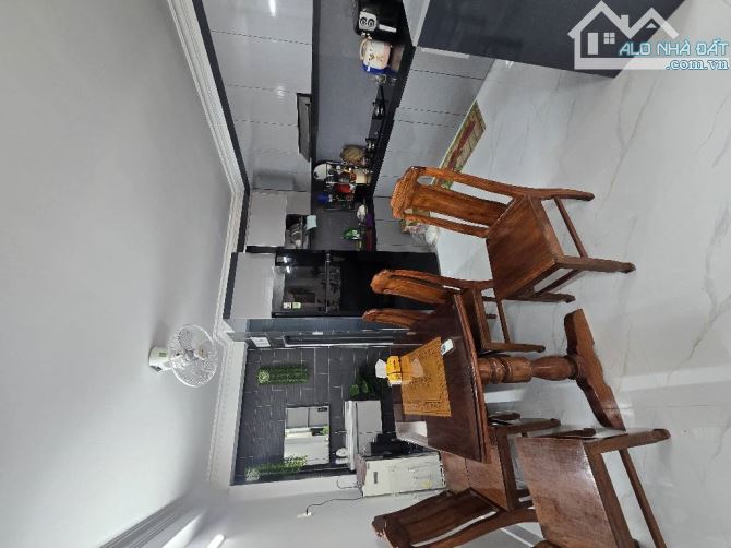 Ngay Âu Cơ- Long Quân- 5 tầng-Trịnh Đình Trọng -Phú Trung -Tân Phú-  DT: 4.1*13m - 8 tỷ 2 - 7