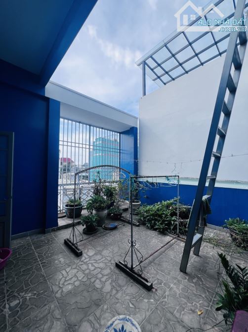 PHAN HUY ÍCH - HIẾM - 4 TẦNG BTCT - DT 200 M , GIÁ 23.5 TỶ - 8
