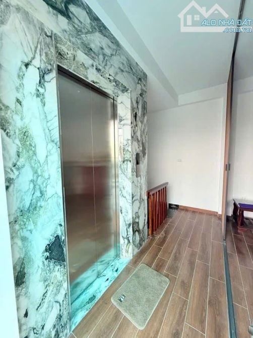 LÔ GÓC – ÔTÔ VÀO NHÀ – 7 TẦNG THANG MÁY 50M2 – 15M RA PHỐ VŨ TÔNG PHAN – NGÕ THÔNG KD ĐỈNH - 8