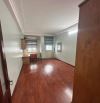 Cho thuê nhà ở Thiên Hiền 50m2, 5 tầng, chia 6 phòng, oto đỗ tránh