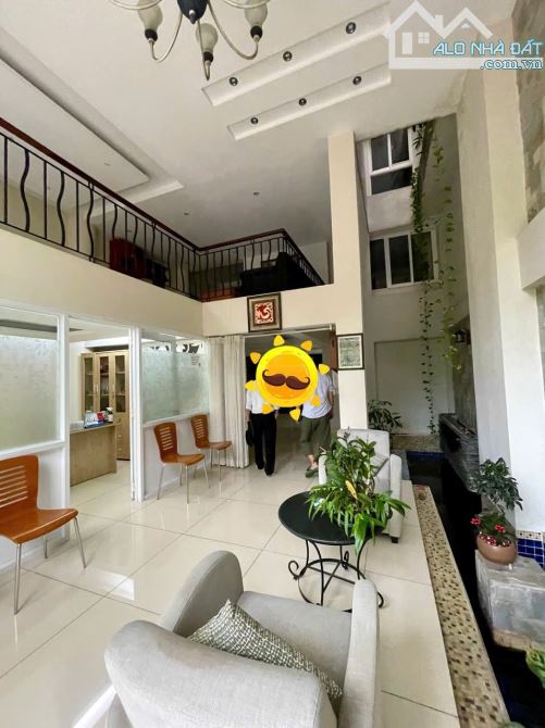 Biệt Thự 7,5x20m Mặt Tiền Trường Sơn-Ngay Công Viên Lê Thị Riêng-Xây Hầm Lửng 3 Lầu - 2