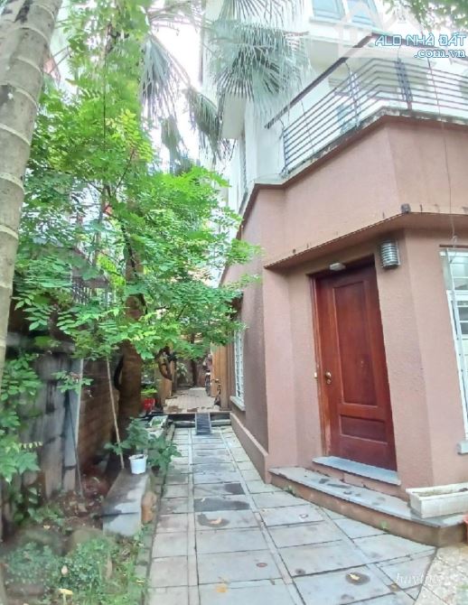 BIỆT THỰ SIÊU VIP KHU ĐT MỸ ĐÌNH,200M2- GIÁ 60 TỶ - HÀNG XÓM PTT - CỐP TO SINH SỐNG