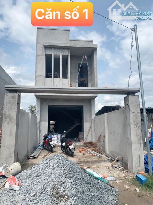NHÀ MỚI 100% – P. Tương Bình Hiệp  – 1 XẸT Hồ Văn Cống : 1 trệt 1 lầu  3 p ngủ