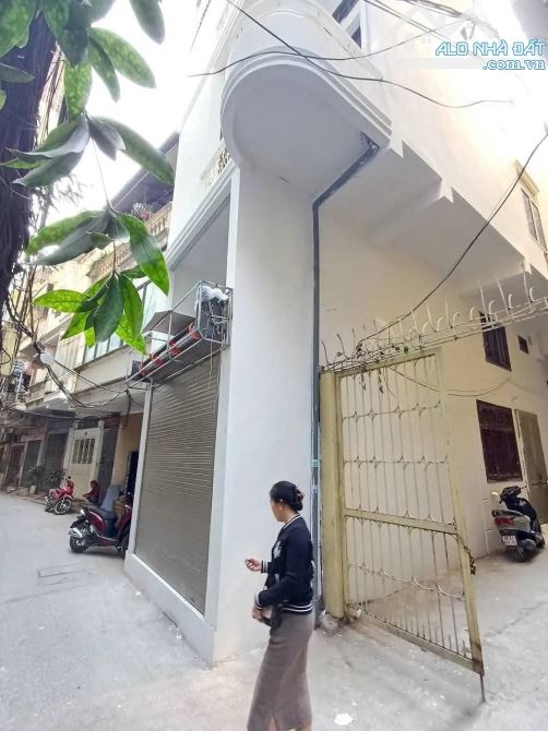 THỊNH QUANG - GẦN PHỐ - LÔ GÓC 3 THOÁNG - CÁCH PHỐ TÂY SƠN 50M - AN SINH ĐỈNH - Ở CỰC SƯỚN