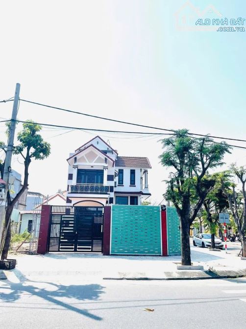 🏡 CẦN BÁN GẤP BIỆT THỰ 3 TẦNG _ LÔ GÓC 2 MT KINH DOANH ĐƯỜNG 10,5 M _ VĂN TIỀN DŨNG.