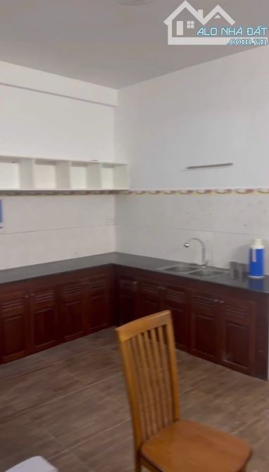 Nhà 2 tầng gần biển Mỹ Khê, mặt tiền Nguyễn Duy Hiệu