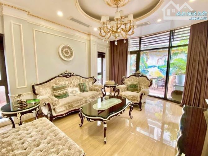 Bán Biệt thự đường Tố hữu - Vạn Phúc Hà Đông:170m2*4T, mặt tiền 11m, 5 ngủ khép kín