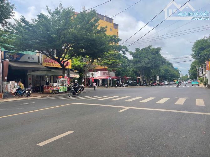 ✅ Bán nhà mặt tiền Lê Thánh Tông ngay quảng trường