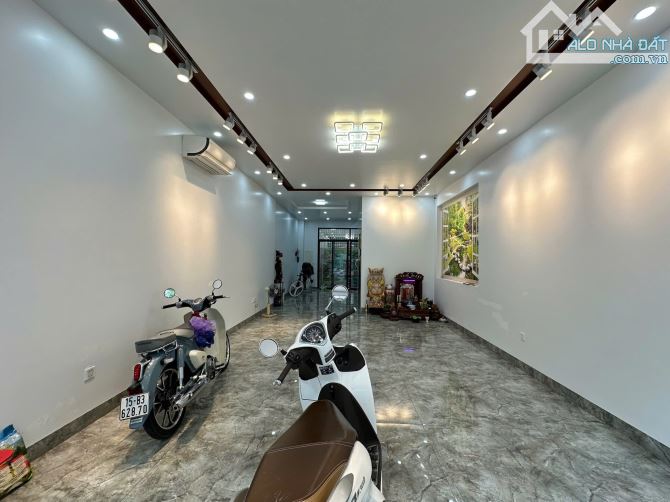 Bán căn Hoàng Huy Mall 78m Thang Máy. Giá 13.2 tỷ