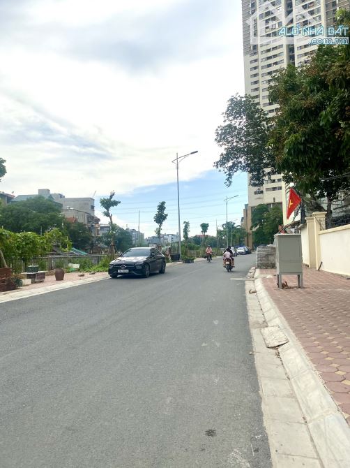 Bán Nhà Ngô Quyền Hà Đông , ô tô vào tận cổng