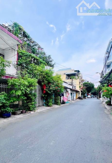 BÁN NHÀ 1T3L ĐƯỜNG TRẦN NÃO Q.2 GIÁ 20,5 TỶ