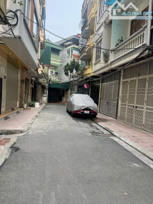 BÁN NHÀ KHÂM THIÊN – PHÂN LÔ 2 Ô TÔ TRÁNH – VỈA HÈ  – 55M2, 5T, MT 4M – 5 NGỦ – 17 TỶ 5.