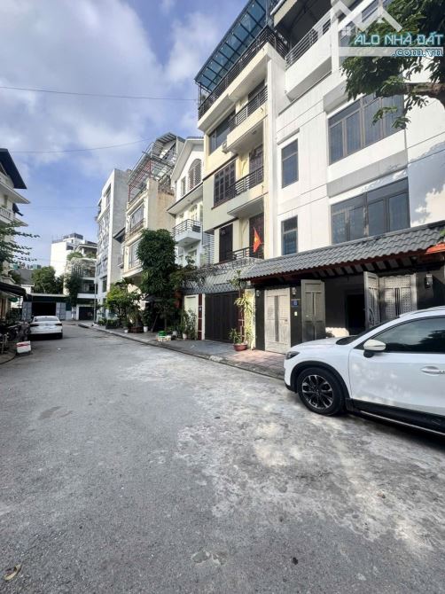 BÁN NHÀ LÂM HẠ, DT8OM2, MT5M, 5 TẦNG, Ô TÔ TRÁNH, KINH DOANH, GIÁ 20.X TỶ.