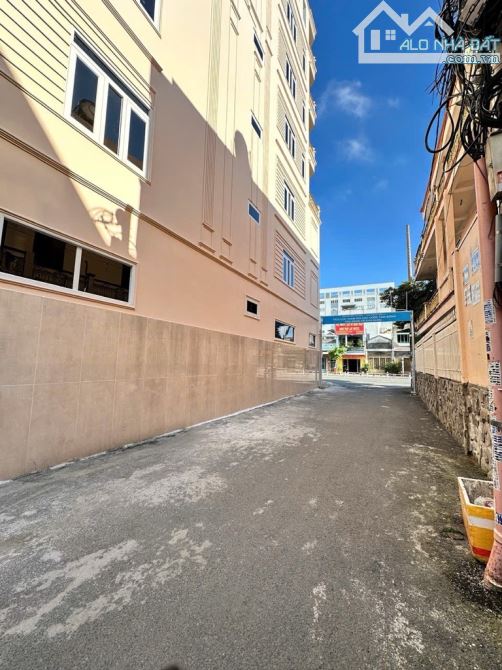 BÁN NHÀ 3 TẦNG ĐƯỜNG NGUYỄN VĂN LƯỢNG, GÒ VẤP, DT 380M , 7.1*40 , LỞ HẬU 13M , GIÁ 29.6 TỶ