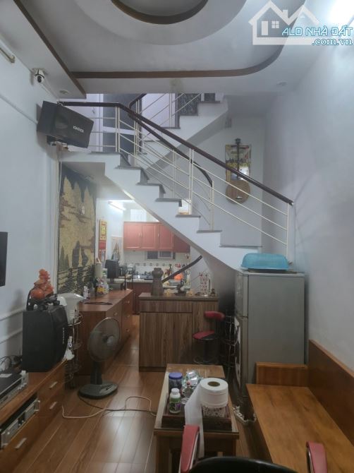 💥Bán nhà  tại chợ con, lê chân. Giá 1,79 tỷ