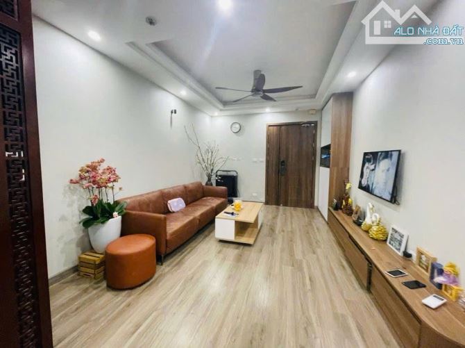 CC 15B ĐÔNG QUAN - T10 CĂN GÓC - 3 NGỦ - FULL NỘI THẤT - VIEW ĐẸP THOÁNG SÁNG - TIỆN ÍCH