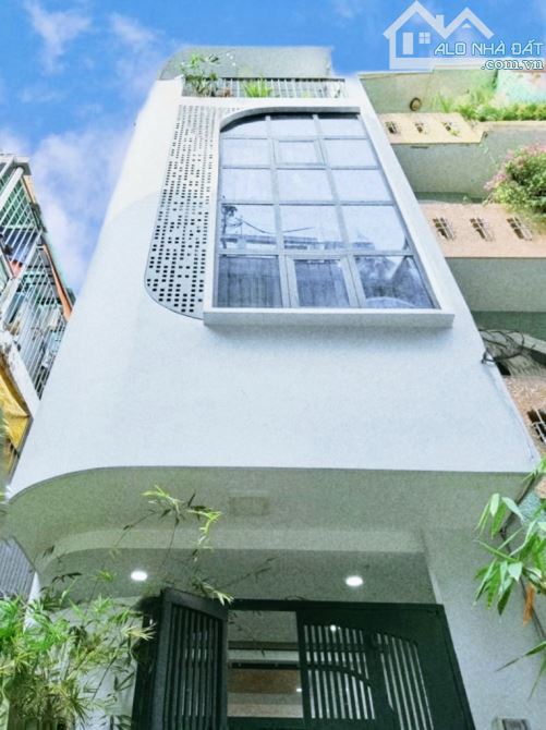 HIẾM nhà 5 tầng hẻm xe hơi Ba Tháng Hai, Q10, 56m², 4.2x13m, full nội thất cao cấp – 16 tỷ