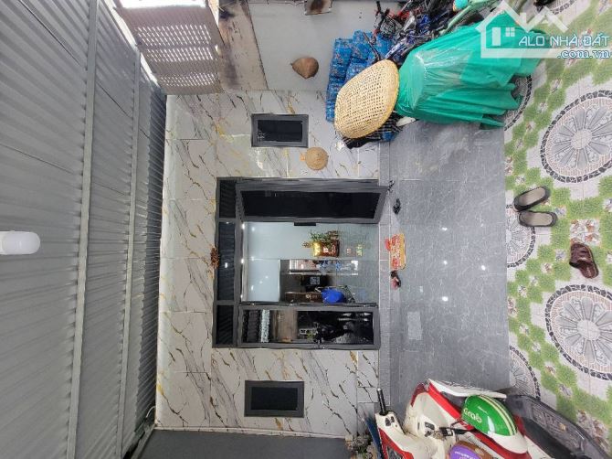 Nhà Cấp 4- DT 116m2 ( 5.8 x21m)- QUỐC LỘ  1A ,An Phú Đông, Quận 12- HXH - 💰5,1 tỷ