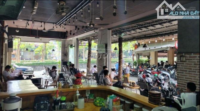Bán căn góc 2 mặt tiền Phạm Huy Thông P6 Gò Vấp, 5x17m đang cho thuê quán cf giá 21 tỷ Thư