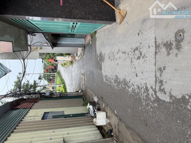 Nhà đất Liên Mạc Ngõ Thông-Ô Tô qua vào nhà-gần phố- Vị trí đẹp, đón QH cầu Thượng Cát , v