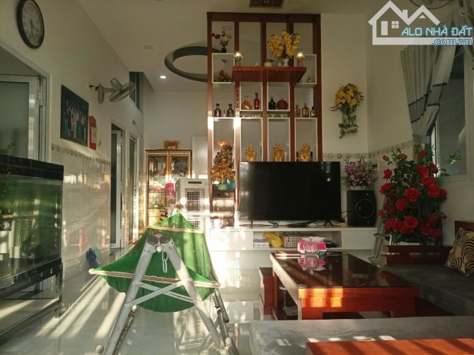 CĂN GÓC 2 MẶT TIỀN HẺM LƯ GIANG, PHƯỚC ĐỒNG 114M2 GIÁ 2,5 TỶ