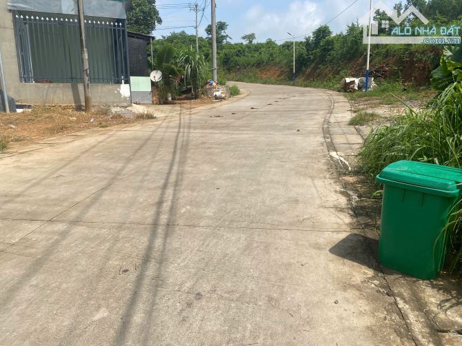 bán lô đất ở tại đô thị 694m2 đất nằm khu dân cư đông đúc,giá cho nhà đầu tư