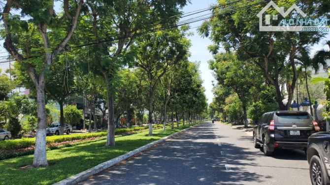 Bán đất 400m2 MT An Dương Vương, gần trường ĐH Kinh Tế Đà Nẵng, Mỹ An, Ngũ Hành Sơn 36 tỷ
