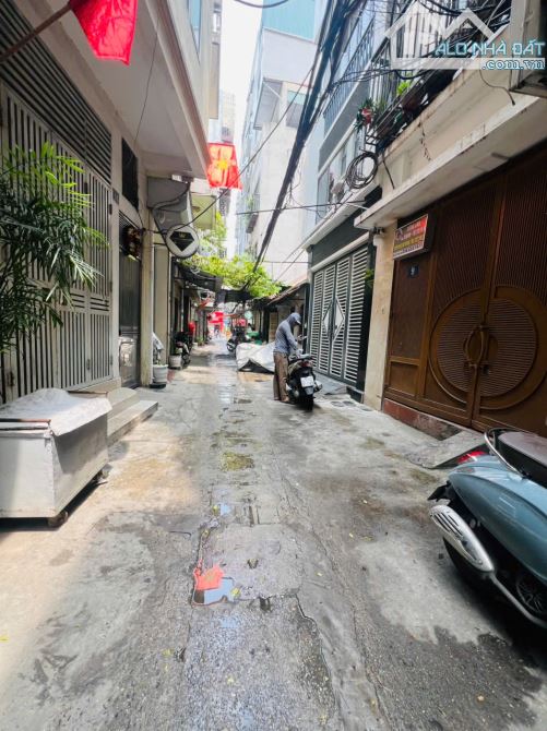 BÁN 58m² ĐẤT TẶNG NHÀ TẦNG – NGÕ THÔNG - QUẬN HAI BÀ TRƯNG