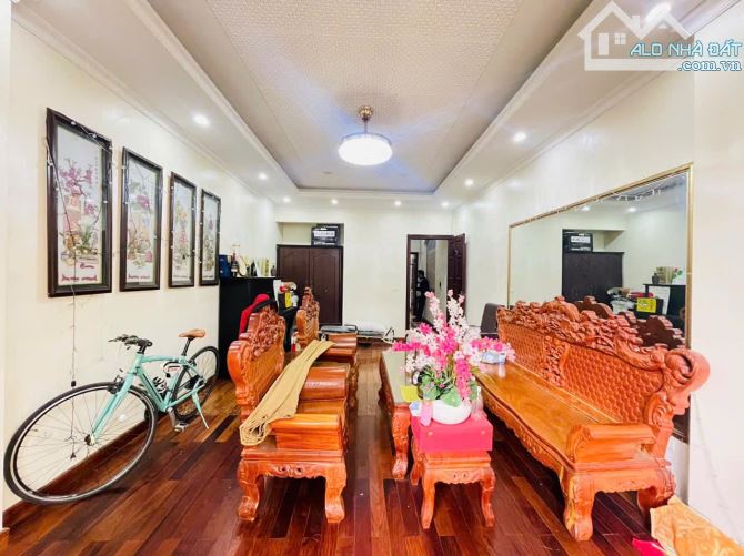 BÁN NHÀ AN DƯƠNG 5 TẦNG KINH DOANH-Ô TÔ TRÁNH-VÀO NHÀ 63M GIÁ 21,8 TỶ.