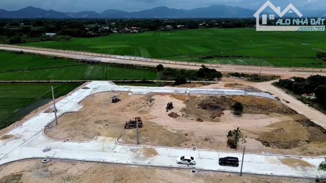 Bán đất Mặt Tiền Ngãi Chánh 4 , Nhơn Hậu dt 100m² ngang 5m chỉ có 980 triệu