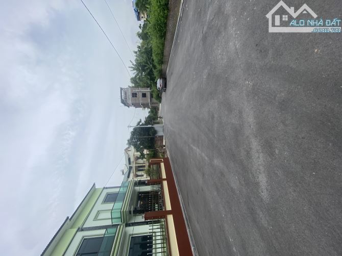 ĐẤT ĐẤU GIÁ VÂN NỘI 92m2 ĐƯỜNG TO NHƯ SÂN BÓNG chào hơn 7 t.ỷ, GẦN CẦU NHẬT TÂN.