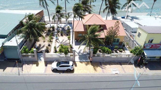 Bán 610m2 đường Nguyễn Đình Chiểu, full thổ cư, mặt biển Mũi né