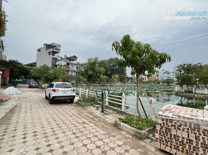 BÁN ĐẤT PHÚC LỢI, 70M2, MẶT TIỀN 5M, GIÁ 5.X TỶ, Ô TÔ THÔNG, LÔ GÓC SIÊU THOÁNG.