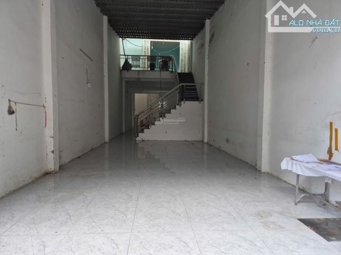Bán nhà cấp 4 mặt tiền Trần Thị Hè. DT 4.6x24m giá 6.6 tỷ tl
