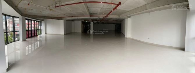 Cho thuê 4 tầng dưới 210m2, lô góc 2 MT 16m + 14m tại LG Ngõ Huế –Hai Bà Trưng